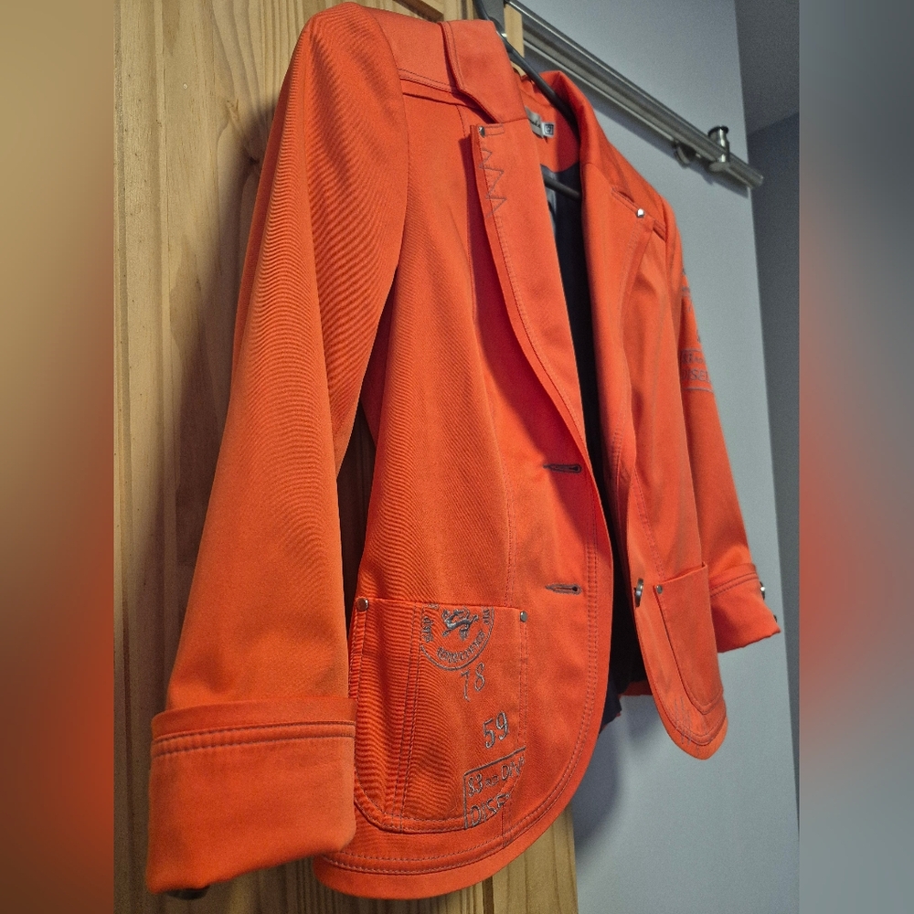 Designer Blazer with Embroidered Details - Picture 5 of 16